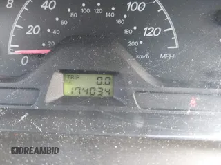 2006 Mitsubishi Lancer ES with VIN JA3AJ26E06U005019, listed as a IAAI auction lot 41381773 with 174,034 mi miles. Bid and sale history available at carsss.com. Image 7.