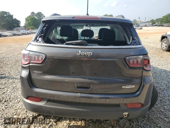 2018 Jeep Compass Latitude with VIN 3C4NJCBB4JT286569, listed as a Copart auction lot 59373045 with Not provided miles and Salvage title. Bid and sale history available at DreamBid. Image 6.