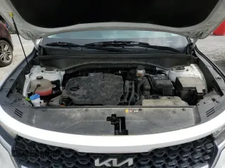 2022 Kia Sorento LX z VIN 5XYRG4LC0NG103579, wystawiony jako Copart lot #58054925 z przebiegiem 101 407 mil mil oraz Szkoda całkowita • Salvage title. Historia ofert i sprzedaży dostępna na DreamBid. Obrazek 12.