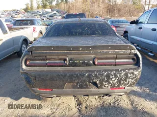 2016 Dodge Challenger R/T Scat Pack z VIN 2C3CDZFJ5GH177997, wystawiony jako IAAI lot #41470614 z przebiegiem 52 728 mil mil oraz . Historia ofert i sprzedaży dostępna na DreamBid. Obrazek 16.