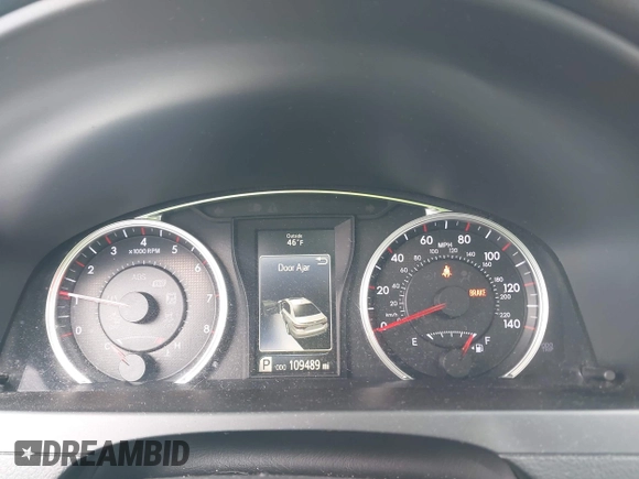 2015 Toyota Camry XLE with VIN 4T1BF1FK7FU079685, listed as a IAAI auction lot 41998976 with 109,489 mi miles. Bid and sale history available at carsss.com. Image 7.