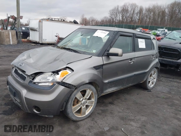 2011 Kia Soul + with VIN KNDJT2A28B7252161, listed as a IAAI auction lot 41908261 with 279,352 mi miles. Bid and sale history available at carsss.com. Image 17.