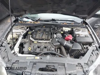 2011 Ford Fusion SE with VIN 3FAHP0HG4BR229273, listed as a IAAI auction lot 40851336 with 153,960 mi miles. Bid and sale history available at carsss.com. Image 10.