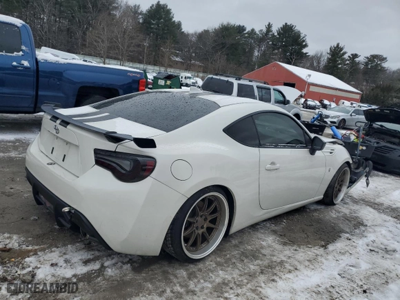 2017 Toyota 86 with VIN JF1ZNAA12H8708632, listed as a Copart auction lot 40868004 with 47,879 mi miles and Non Repairable. Bid and sale history available at carsss.com. Image 3.