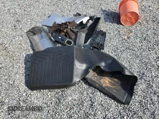2017 Ford Police Interceptor Utility z VIN 1FM5K8AR7HGE01362, wystawiony jako Copart lot #50712705 z przebiegiem 92 267 mil mil oraz Szkody całkowita. Historia ofert i sprzedaży dostępna na DreamBid. Obrazek 13.