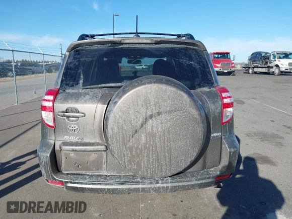 2011 Toyota RAV4 Limited с VIN 2T3DF4DV9BW173561, выставлен на аукционе IAAI как лот 41450407 с пробегом 126 053 миль миль и . История ставок и продаж доступна на DreamBid. Изображение 16.