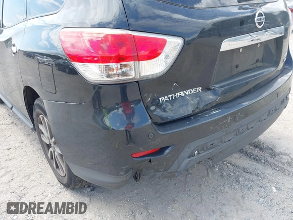 2015 Nissan Pathfinder Platinum with VIN 5N1AR2MM2FC649787, listed as a IAAI auction lot 42730039 with 205,327 mi miles and . Bid and sale history available at DreamBid. Image 17.