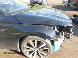 2019 Nissan Altima SR z VIN 1N4BL4CW1KN311083, wystawiony jako IAAI lot #42155520 z przebiegiem 92 545 mil mil oraz . Historia ofert i sprzedaży dostępna na DreamBid. Obrazek 18.