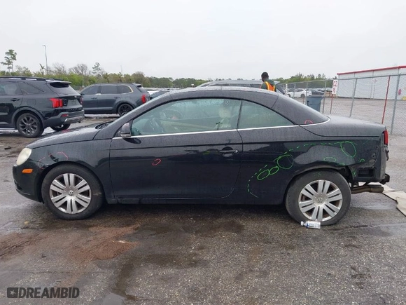 2008 Volkswagen Eos Turbo with VIN WVWBA71FX8V019087, listed as a IAAI auction lot 41373924 with NaN miles. Bid and sale history available at carsss.com. Image 14.