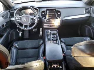 2017 Volvo XC90 R-Design with VIN YV4BC0PM6H1144115, listed as a Copart auction lot 81833564 with 85,076 mi miles and Salvage Title. Bid and sale history available at carsss.com. Image 8.