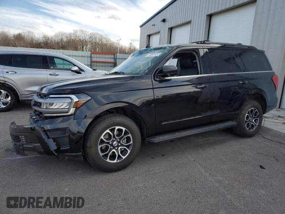 2024 Ford Expedition XLT z VIN 1FMJU1J84REA35560, wystawiony jako Copart lot #89156345 z przebiegiem 21 946 mil mil oraz Czysty tytuł • Clean title. Historia ofert i sprzedaży dostępna na DreamBid. Obrazek 1.