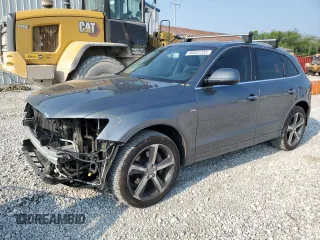 2015 Audi Q5 Premium Plus z VIN WA1DGAFPXFA113801, wystawiony jako Copart lot #59322725 z przebiegiem 121 051 mil mil oraz Szkoda całkowita • Salvage title. Historia ofert i sprzedaży dostępna na DreamBid. Obrazek 1.