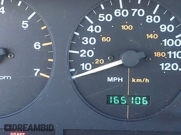 1998 Jeep Grand Cherokee Limited with VIN 1J4GX78Y8WC110325, listed as a IAAI auction lot 41357373 with 165,106 mi miles. Bid and sale history available at carsss.com. Image 15.