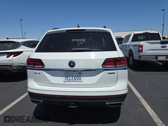 2023 Volkswagen Atlas SE z VIN 1V2HR2CA4PC526289, wystawiony jako IAAI lot #42734426 z przebiegiem 46 454 mil mil oraz . Historia ofert i sprzedaży dostępna na DreamBid. Obrazek 3.