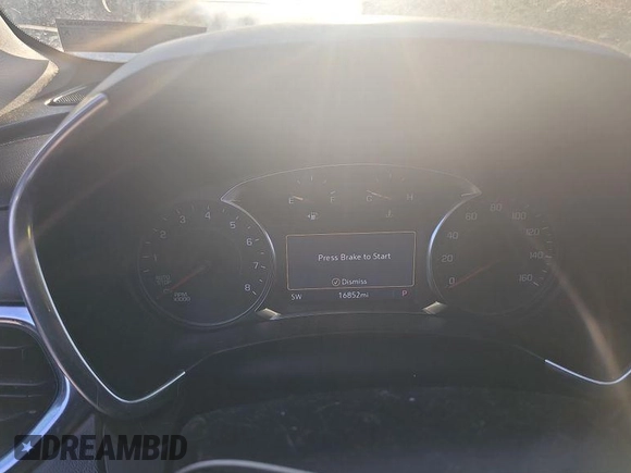 2022 Chevrolet Equinox LT with VIN 2GNAXUEV0N6146996, listed as a IAAI auction lot 42705089 with 16,852 mi miles and . Bid and sale history available at DreamBid. Image 1.
