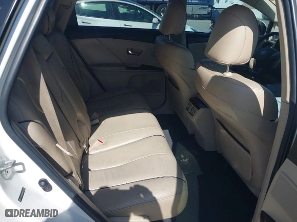 2010 Toyota Venza with VIN 4T3BK3BB0AU034844, listed as a IAAI auction lot 41966143 with 235,898 mi miles. Bid and sale history available at carsss.com. Image 8.