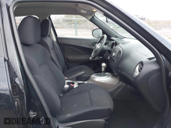 2011 Nissan Juke SL with VIN JN8AF5MVXBT007338, listed as a IAAI auction lot 41909455 with 112,667 mi miles. Bid and sale history available at carsss.com. Image 5.