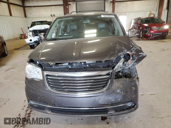2015 Chrysler Town & Country Touring L z VIN 2C4RC1CG2FR597048, wystawiony jako Copart lot #58446055 z przebiegiem 208 203 mil mil oraz Czysty tytuł • Clean title. Historia ofert i sprzedaży dostępna na DreamBid. Obrazek 5.