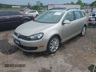 2014 Volkswagen Jetta TDI w/Sunroof with VIN 3VWPL7AJ8EM606766, listed as a IAAI auction lot 42440965 with 96,404 mi miles and . Bid and sale history available at DreamBid. Image 17.