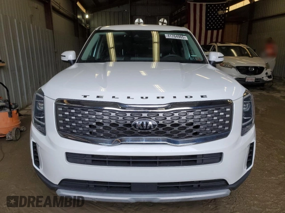 2020 Kia Telluride LX with VIN 5XYP2DHC4LG093764, listed as a Copart auction lot 41764965 with 68,695 mi miles and Salvage Title. Bid and sale history available at carsss.com. Image 5.