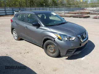 2020 Nissan Kicks S with VIN 3N1CP5BV0LL539341, listed as a IAAI auction lot 42033782 with 106,481 mi miles. Bid and sale history available at carsss.com. Image 1.