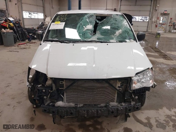 2019 Dodge Grand Caravan SE with VIN 2C4RDGBG7KR805713, listed as a IAAI auction lot 41590543 with 109,221 mi miles. Bid and sale history available at carsss.com. Image 6.