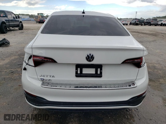 2024 Volkswagen Jetta Sport z VIN 3VWBM7BU5RM064239, wystawiony jako Copart lot #56645935 z przebiegiem 25 067 mil mil oraz Nie do naprawy • Non repairable. Historia ofert i sprzedaży dostępna na DreamBid. Obrazek 6.