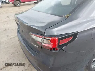 2021 Subaru Legacy Premium z VIN 4S3BWAC6XM3015767, wystawiony jako IAAI lot #42117344 z przebiegiem 50 639 mil mil oraz . Historia ofert i sprzedaży dostępna na DreamBid. Obrazek 18.
