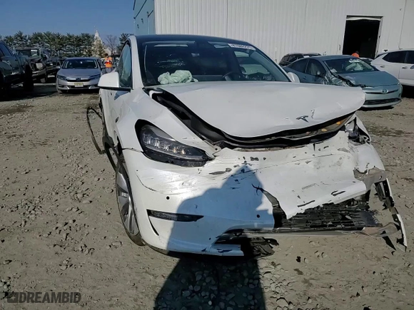 2021 Tesla Model Y Long Range with VIN 5YJYGDEE8MF070038, listed as a Copart auction lot 87686225 with 0 mi miles and Salvage Title. Bid and sale history available at carsss.com. Image 12.