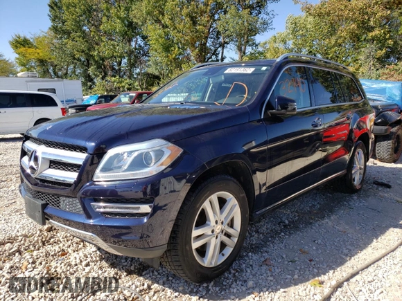2015 Mercedes-Benz GL-Class GL 450 with VIN 4JGDF6EEXFA592240, listed as a Copart auction lot 62191362 with 32,140 mi miles. Bid and sale history available at carsss.com. Image 2.