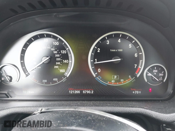 2014 BMW X3 xDrive28i with VIN 5UXWX9C57E0D42183, listed as a IAAI auction lot 42147520 with 121,266 mi miles and . Bid and sale history available at DreamBid. Image 7.