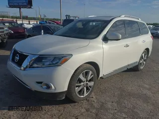 2013 Nissan Pathfinder SL with VIN 5N1AR2MMXDC671405, listed as a IAAI auction lot 42085744 with 127,918 mi miles. Bid and sale history available at carsss.com. Image 2.