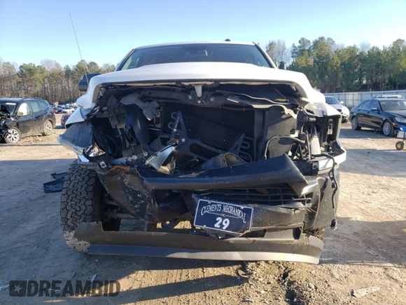 2018 Ram 2500 Tradesman z VIN 3C6UR5CJ1JG336270, wystawiony jako Copart lot #45447455 z przebiegiem Nie podano mil oraz Szkoda całkowita • Salvage title. Historia ofert i sprzedaży dostępna na DreamBid. Obrazek 5.