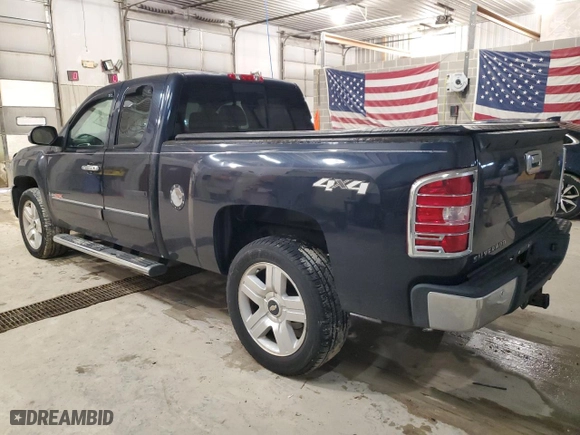 2008 Chevrolet Silverado 1500 LTZ with VIN 1GCEK19YX8Z126520, listed as a Copart auction lot 87890405 with 105,193 mi miles and Salvage Title. Bid and sale history available at carsss.com. Image 2.