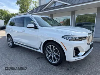 2020 BMW X7 xDrive40i z VIN 5UXCW2C05L9B60363, wystawiony jako IAAI lot #42384293 z przebiegiem 89 893 mil mil oraz . Historia ofert i sprzedaży dostępna na DreamBid. Obrazek 1.