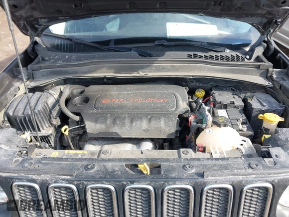 2017 Jeep Renegade Sport z VIN ZACCJBAB3HPG00961, wystawiony jako IAAI lot #41709631 z przebiegiem 90 765 mil mil oraz . Historia ofert i sprzedaży dostępna na DreamBid. Obrazek 10.