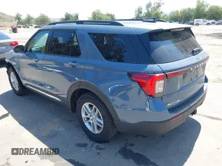2025 Ford Explorer Active with VIN 1FMUK7DH3SGB03603, listed as a IAAI auction lot 41991711 with 2,071 mi miles and . Bid and sale history available at DreamBid. Image 3.