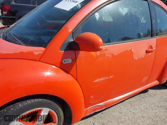 2002 Volkswagen Beetle GLS with VIN 3VWCD21C92M429236, listed as a IAAI auction lot 42153808 with 175,538 mi miles and . Bid and sale history available at DreamBid. Image 6.