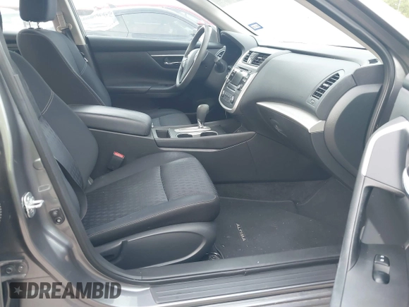 2018 Nissan Altima 2.5 SR with VIN 1N4AL3AP3JC165961, listed as a IAAI auction lot 41875782 with 56,252 mi miles. Bid and sale history available at carsss.com. Image 5.