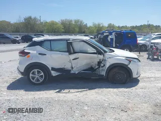 2023 Nissan Kicks S z VIN 3N1CP5BV1PL529911, wystawiony jako IAAI lot #41929559 z przebiegiem 24 060 mil mil oraz . Historia ofert i sprzedaży dostępna na DreamBid. Obrazek 12.