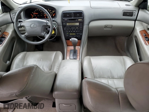 1999 Lexus ES 300 Luxury Sport Sdn with VIN JT8BF28G2X5055176, listed as a Copart auction lot 81832974 with 303,489 mi miles and Salvage Title. Bid and sale history available at carsss.com. Image 8.