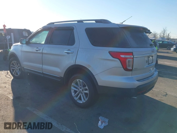 2015 Ford Explorer XLT with VIN 1FM5K8D85FGA06032, listed as a IAAI auction lot 41169234 with 131,031 mi miles and . Bid and sale history available at carsss.com. Image 3.