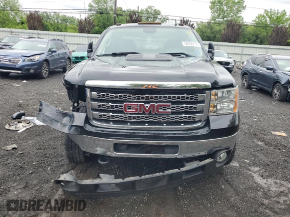 2012 GMC Sierra 2500HD SLE z VIN 1GT220CG3CZ241577, wystawiony jako Copart lot #58050175 z przebiegiem 166 821 mil mil oraz Szkoda całkowita • Salvage title. Historia ofert i sprzedaży dostępna na DreamBid. Obrazek 5.