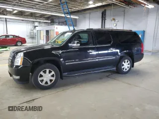 2014 Cadillac Escalade z VIN 1GYS4GEF2ER118003, wystawiony jako Copart lot #53081955 z przebiegiem 269 073 mil mil oraz Czysty tytuł • Clean title. Historia ofert i sprzedaży dostępna na DreamBid. Obrazek 1.