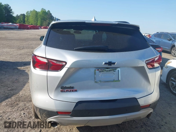 2021 Chevrolet Blazer LT with VIN 3GNKBCRS3MS583534, listed as a IAAI auction lot 42063758 with 25,920 mi miles and . Bid and sale history available at DreamBid. Image 16.