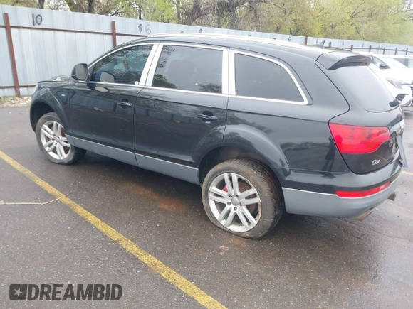 2008 Audi Q7 4.2L Premium with VIN WA1BV74L48D010147, listed as a IAAI auction lot 42063353 with 214,409 mi miles. Bid and sale history available at carsss.com. Image 3.