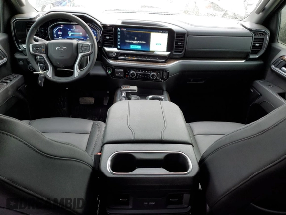 2025 Chevrolet Silverado 1500 with VIN 1GCUKEE86SZ159322, listed as a Copart auction lot 52690435 with 4,975 mi miles and Salvage Title. Bid and sale history available at DreamBid. Image 8.