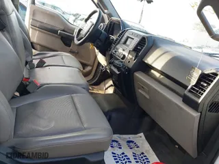 2019 Ford F-150 XL with VIN 1FTMF1CB5KKC45676, listed as a IAAI auction lot 41526334 with 220,464 mi miles. Bid and sale history available at carsss.com. Image 5.