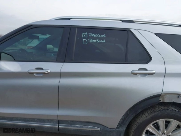 2020 Ford Explorer Limited with VIN 1FMSK7FH4LGA26472, listed as a IAAI auction lot 41356217 with 56,477 mi miles. Bid and sale history available at carsss.com. Image 14.