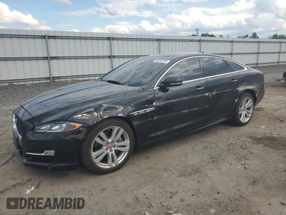 2019 Jaguar XJ R-Sport with VIN SAJWA1C7XK8W21242, listed as a Copart auction lot 56092225 with 47,727 mi miles and Salvage title. Bid and sale history available at DreamBid. Image 1.